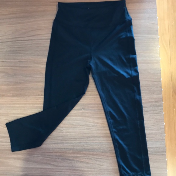 Orangetheory Fitness leggings NWT!! - Picture 3 of 4